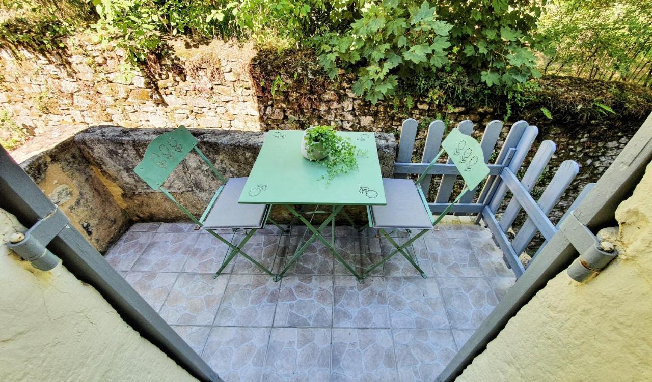 Le Coin Tranquille De Apartment *